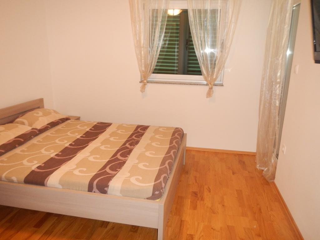 Apartments Eva Malinska Kamer foto