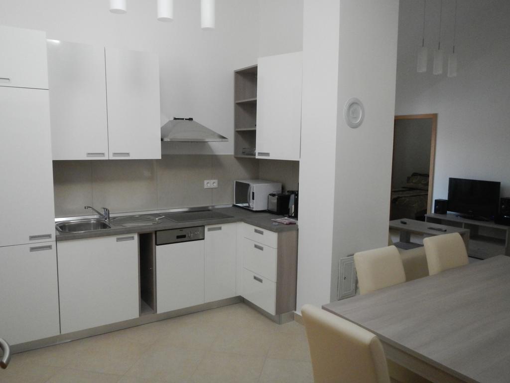 Apartments Eva Malinska Kamer foto